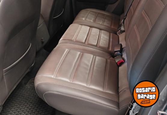 Camionetas - Volkswagen Amarok V6 HIGHLINE 2020 Diesel 95000Km - En Venta