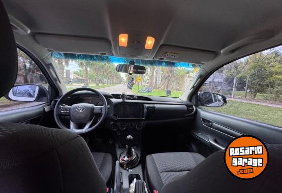 Camionetas - Toyota Hilux 2020 Diesel 230000Km - En Venta