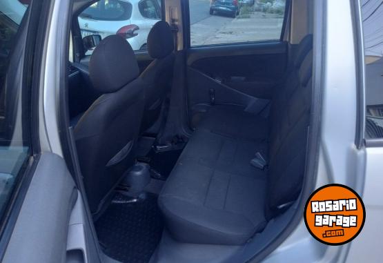 Autos - Fiat IDEA ELX 1.4 TOP 2007 Nafta 115000Km - En Venta