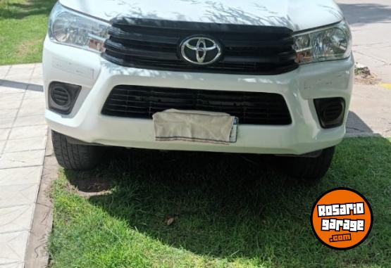 Camionetas - Toyota Hilux D/C DX 2.4 TDI 2017 Diesel 139000Km - En Venta