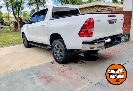 Camionetas - Toyota Hilux 2022 Diesel 46000Km - En Venta
