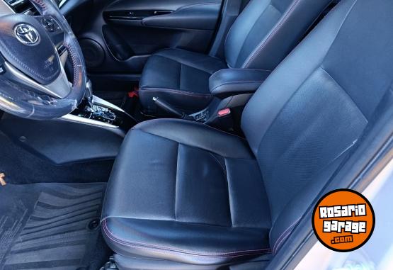 Autos - Toyota Yaris Corolla Cruze focus 2021 Nafta 62800Km - En Venta