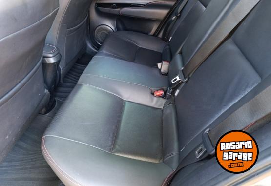 Autos - Toyota Yaris Corolla Cruze focus 2021 Nafta 62800Km - En Venta