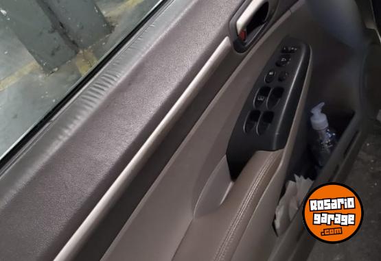 Autos - Honda Civic 2010 Nafta 198000Km - En Venta