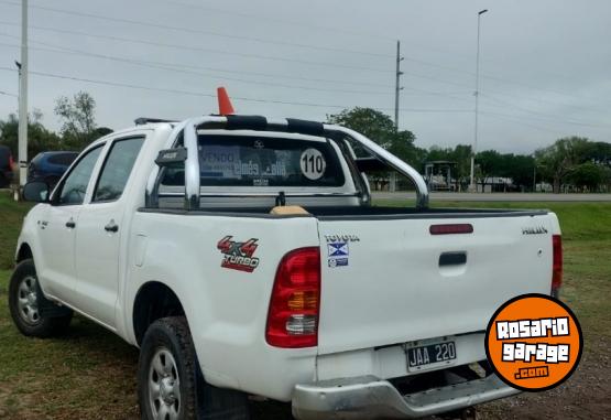 Camionetas - Toyota Hilux 4x4 2010 Diesel 190000Km - En Venta