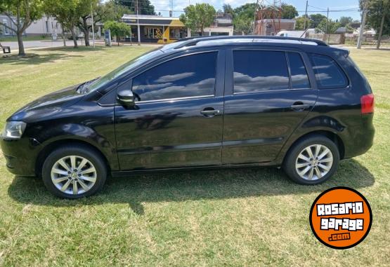 Autos - Volkswagen Suran Confortline 2010 Nafta 230000Km - En Venta