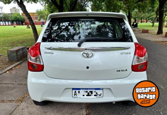 Autos - Toyota Etios 2016 Nafta 95000Km - En Venta