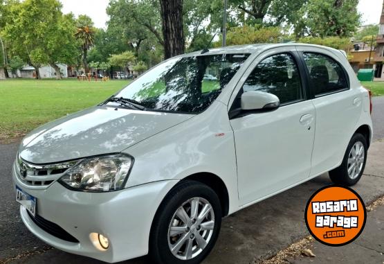 Autos - Toyota Etios 2016 Nafta 95000Km - En Venta