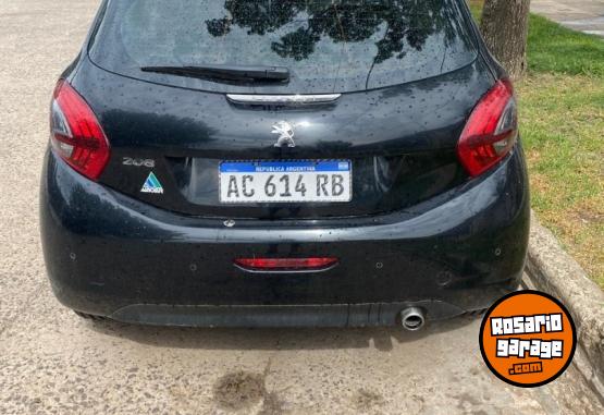 Autos - Peugeot 208 Allure 2018 Nafta 102000Km - En Venta