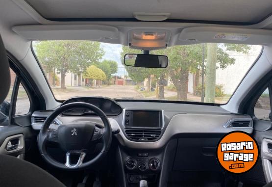 Autos - Peugeot 208 Allure 2018 Nafta 102000Km - En Venta