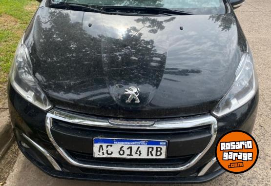 Autos - Peugeot 208 Allure 2018 Nafta 102000Km - En Venta