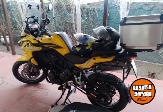 Motos - Benelli TRK 502x 2023 Nafta 10800Km - En Venta