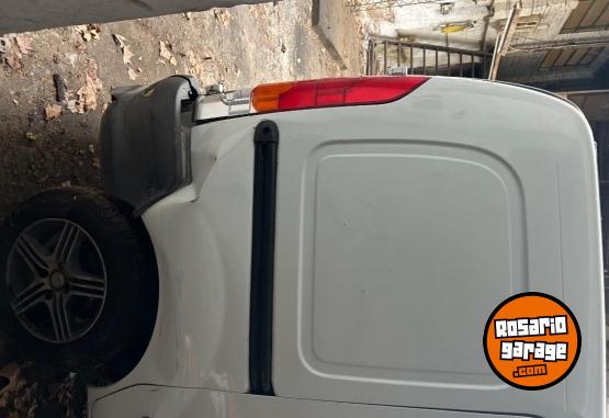 Utilitarios - Renault Kangoo 2012 Nafta 1Km - En Venta