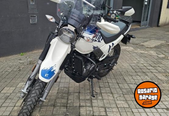 Motos - Hero XPULSE 200 2025 Nafta 2438Km - En Venta