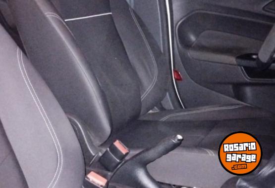 Autos - Ford FIESTA KD SE 2016 Nafta 146000Km - En Venta