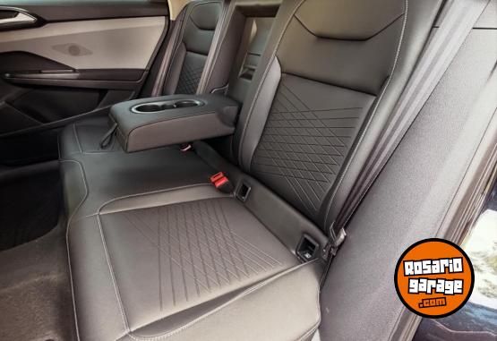 Camionetas - Volkswagen Taos Confortline 2025 Nafta 13000Km - En Venta