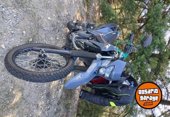 Motos - Honda Tornado 300l 2025 Nafta 2000Km - En Venta