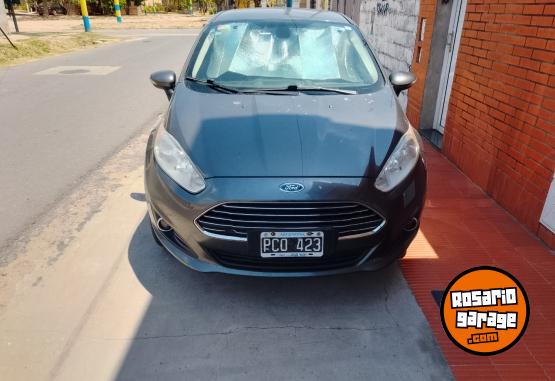 Autos - Ford Fiesta titanium 2015 GNC 116000Km - En Venta