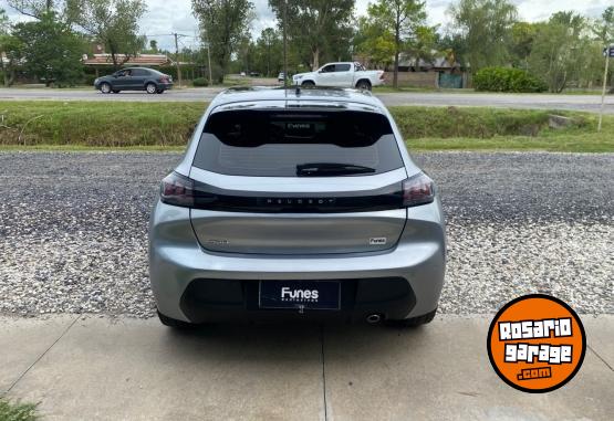 Autos - Peugeot 208 2023 Nafta 35000Km - En Venta