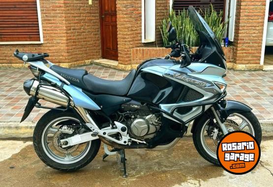 Motos - Honda Varadero 1000 2008 Nafta 56000Km - En Venta