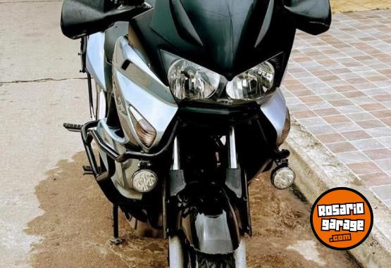 Motos - Honda Varadero 1000 2008 Nafta 56000Km - En Venta