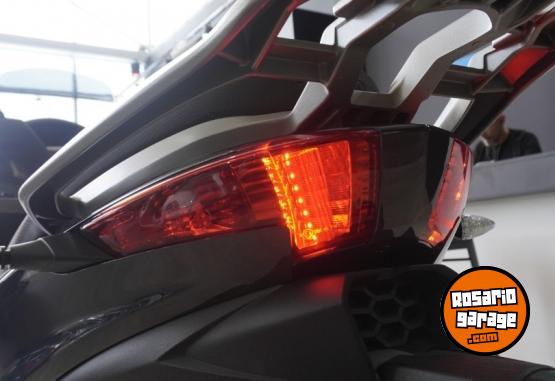 Motos - Piaggio MP3 H310 2024 Nafta  - En Venta