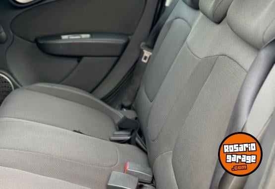 Autos - Fiat Grand Siena ATTRACTIVE 2015 GNC  - En Venta