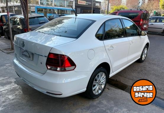 Autos - Volkswagen Polo Comfortline 2017 Nafta 110000Km - En Venta