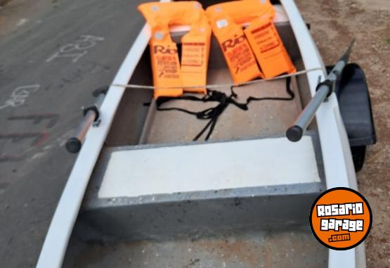 Embarcaciones - Vendo canobote usado, casi nuevo - En Venta