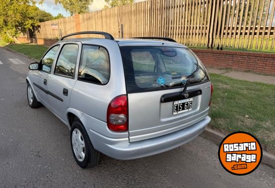 Autos - Chevrolet Corsa 2005 GNC 243000Km - En Venta