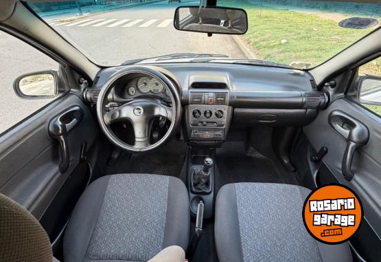 Autos - Chevrolet Corsa 2005 GNC 243000Km - En Venta