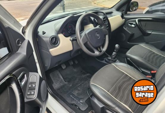 Camionetas - Renault Duster dakar 2.0 2017 Nafta 104000Km - En Venta