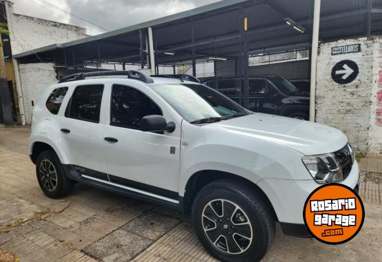Camionetas - Renault Duster dakar 2.0 2017 Nafta 104000Km - En Venta
