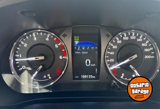 Camionetas - Toyota Hilux 2021 Diesel 110000Km - En Venta