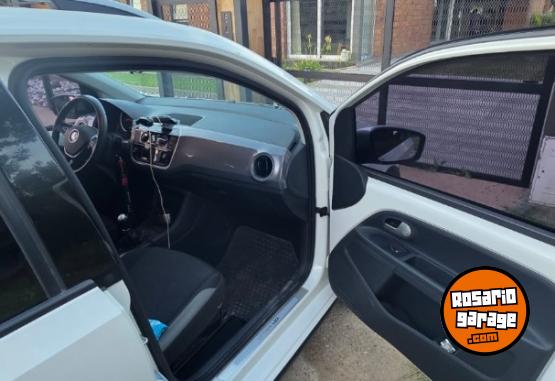 Autos - Volkswagen UP CROSS 2018 Nafta 61000Km - En Venta