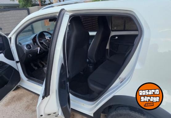 Autos - Volkswagen UP CROSS 2018 Nafta 61000Km - En Venta