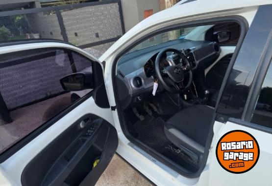 Autos - Volkswagen UP CROSS 2018 Nafta 61000Km - En Venta
