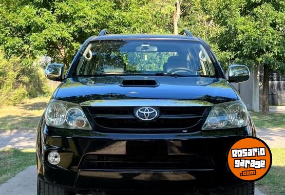 Camionetas - Toyota Hilux sw4 2007 Diesel 290000Km - En Venta
