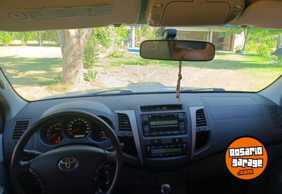 Camionetas - Toyota Hilux 2011 Diesel 192000Km - En Venta