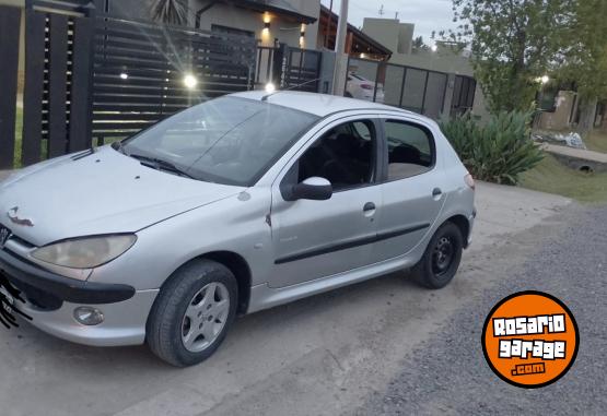 Autos - Peugeot 206 2003 Nafta 250000Km - En Venta