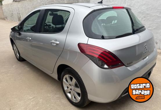 Autos - Peugeot 308 2020 Diesel 17000Km - En Venta