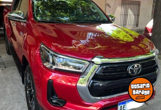 Camionetas - Toyota Hilux Srx 4x4 2021 Nafta 30000Km - En Venta