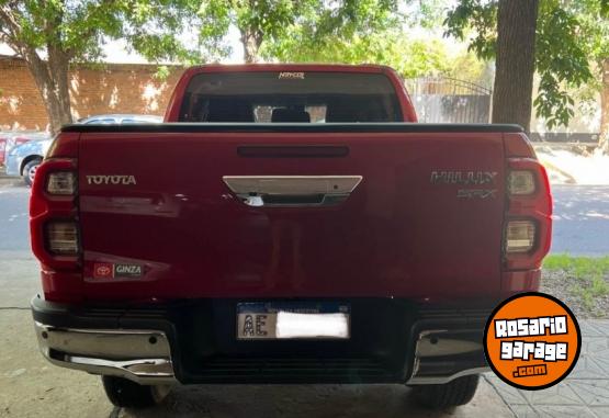 Camionetas - Toyota Hilux Srx 4x4 2021 Nafta 30000Km - En Venta