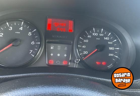 Utilitarios - Renault Kangoo Furg�n 2016 Nafta 196000Km - En Venta