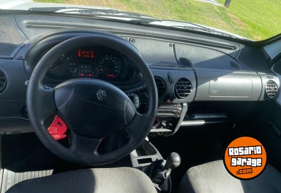 Utilitarios - Renault Kangoo Furg�n 2016 Nafta 196000Km - En Venta