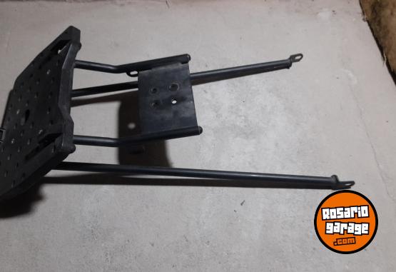 Accesorios para Motos - BAULERA MOTO 33LTS - En Venta