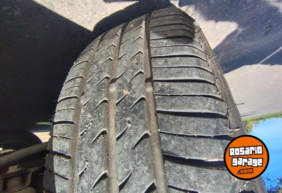 Utilitarios - Renault Kangoo 5as 2 p/lateral 2012 Nafta 200000Km - En Venta