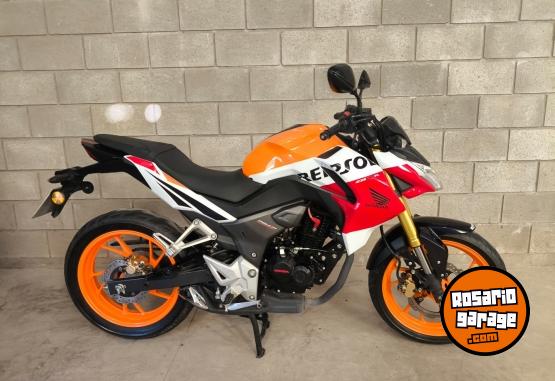 Motos - Honda cb190r REPSOL EDITION 2016 Nafta 10500Km - En Venta