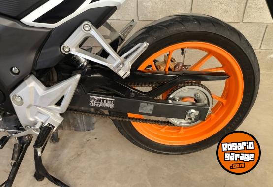 Motos - Honda cb190r REPSOL EDITION 2016 Nafta 10500Km - En Venta