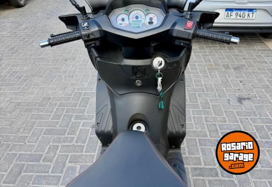 Motos - SYM Citycom 300i 2023 Nafta 11600Km - En Venta
